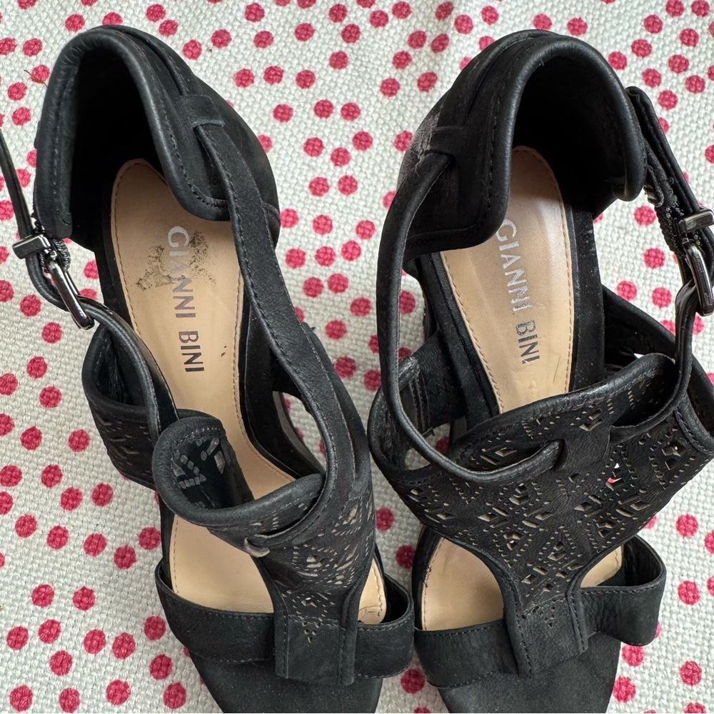 Gianni Bini Rissa Wedge Heels - Picture 6 of 17
